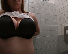 Rachel Highandhorny22 Quick tits out video! NO SUNGLASSES!!!