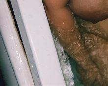 Bbw In BathTub Showing Her Huge Boobs and Ass 